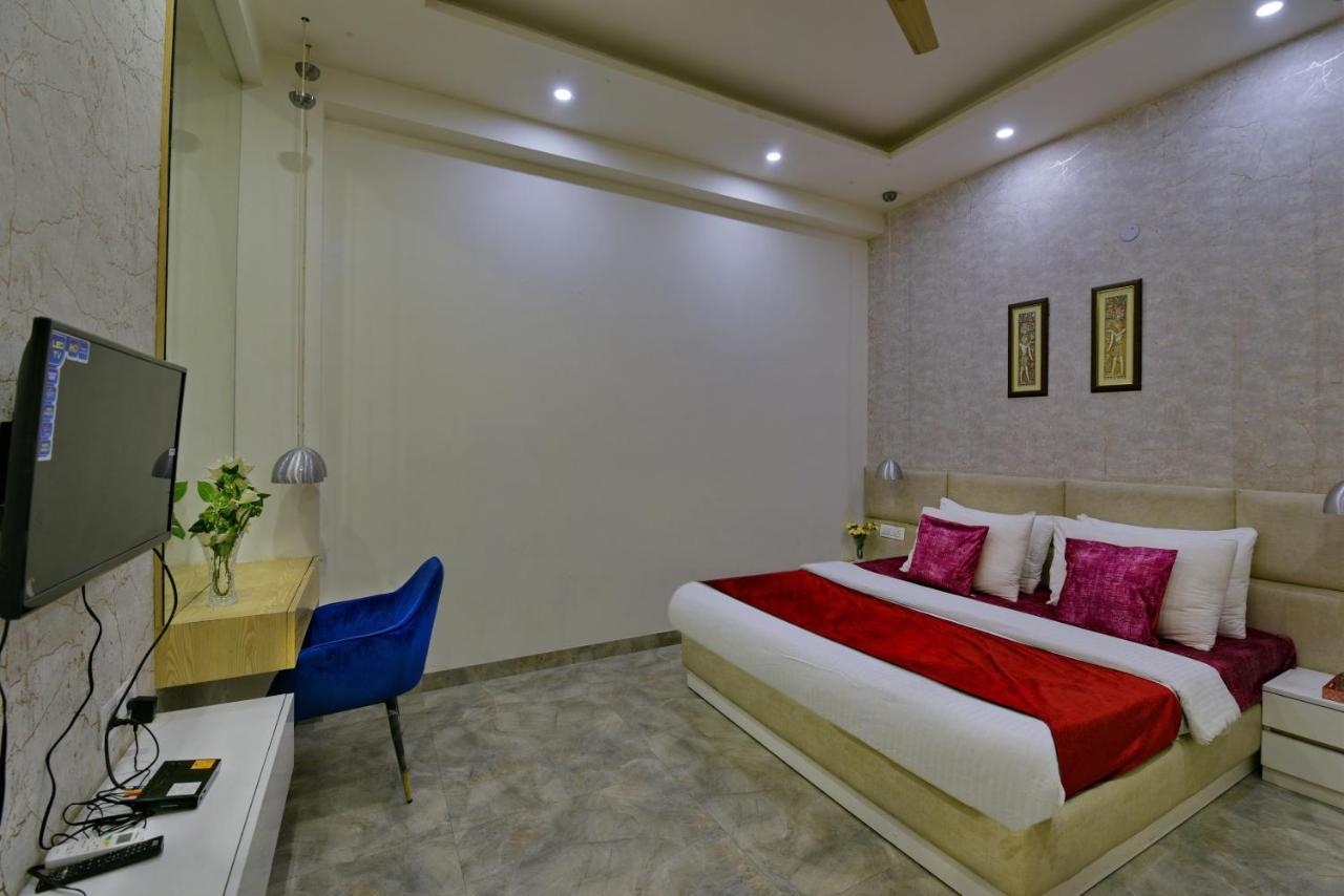 Hotel Fortune Inn By F9 Hotels Нойда Екстер'єр фото