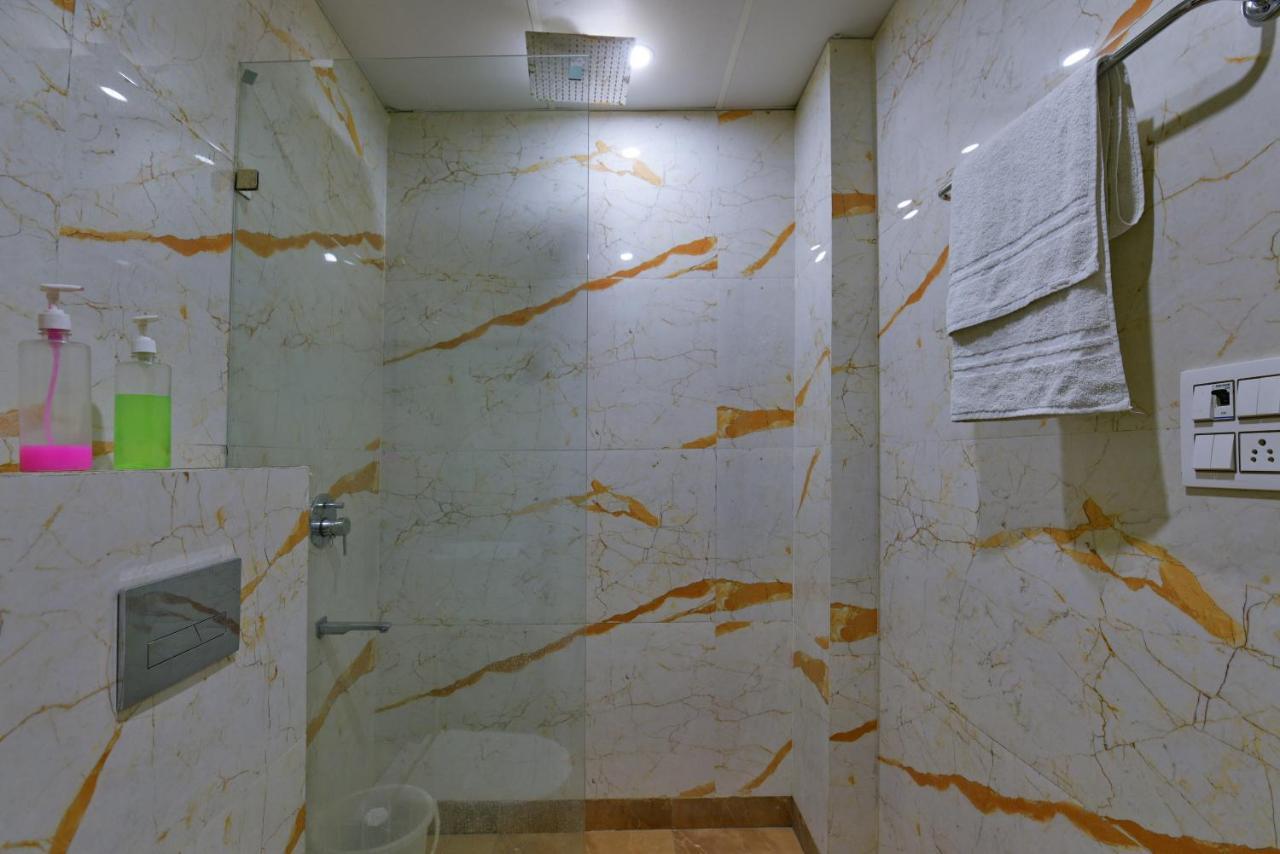 Hotel Fortune Inn By F9 Hotels Нойда Екстер'єр фото