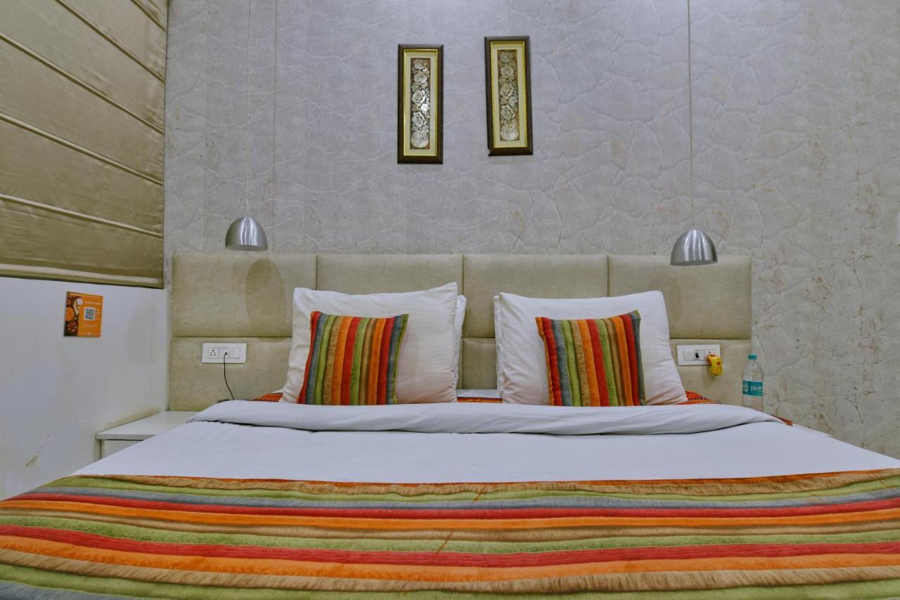 Hotel Fortune Inn By F9 Hotels Нойда Екстер'єр фото