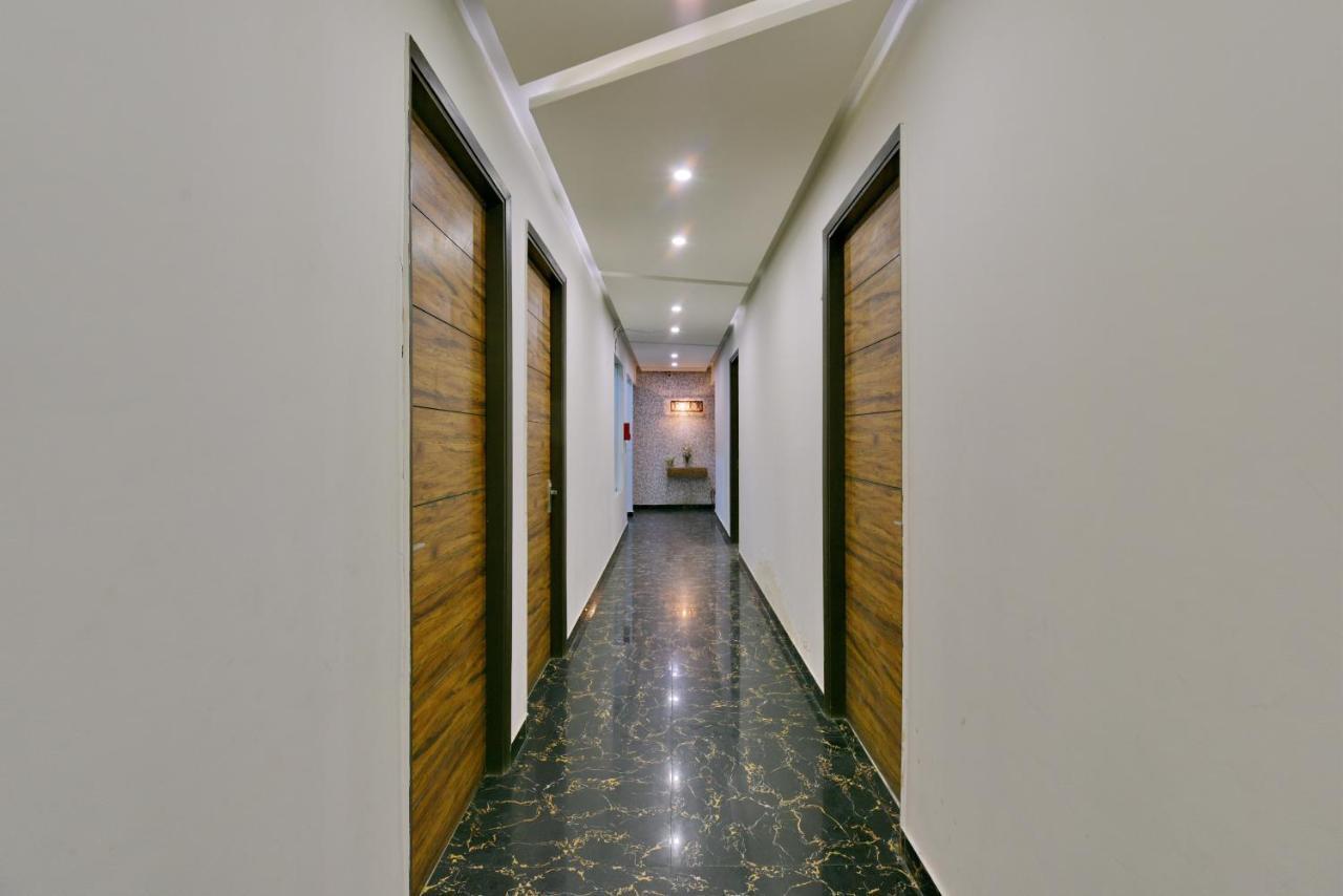 Hotel Fortune Inn By F9 Hotels Нойда Екстер'єр фото