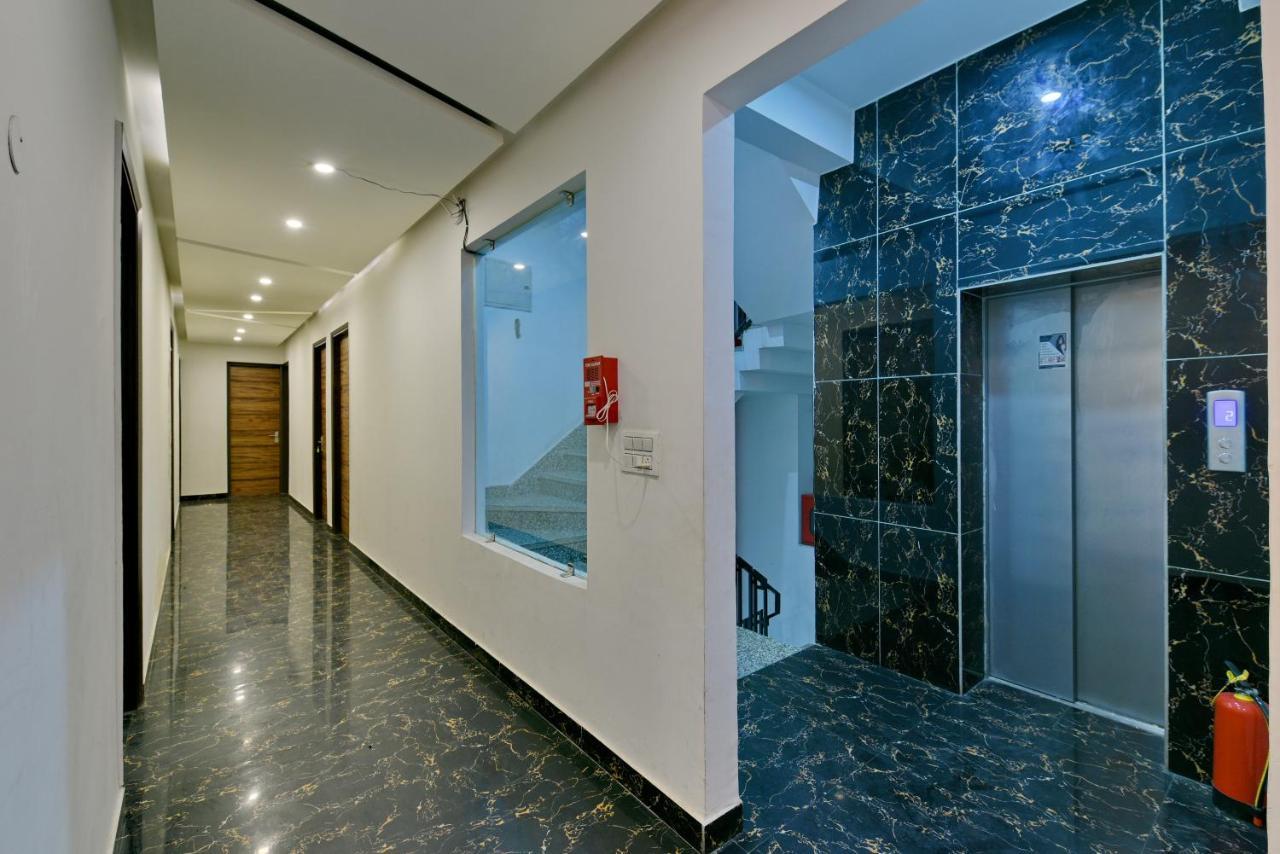 Hotel Fortune Inn By F9 Hotels Нойда Екстер'єр фото
